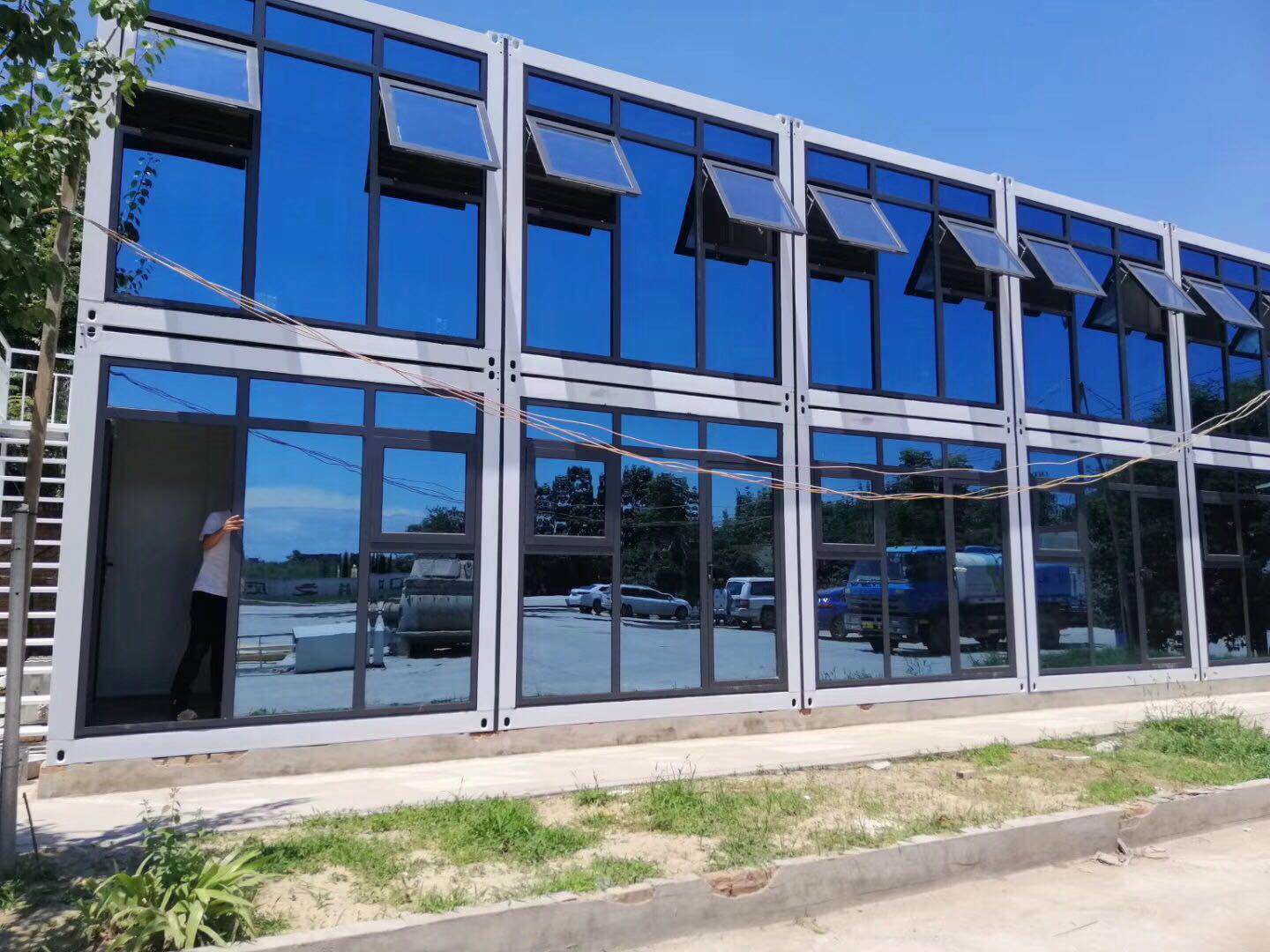 打包箱现场组装图展示